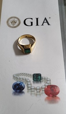 22K Gold Ring besetzt mit Smaragd mit GIA 22K金镶祖母绿戒指 t3-1