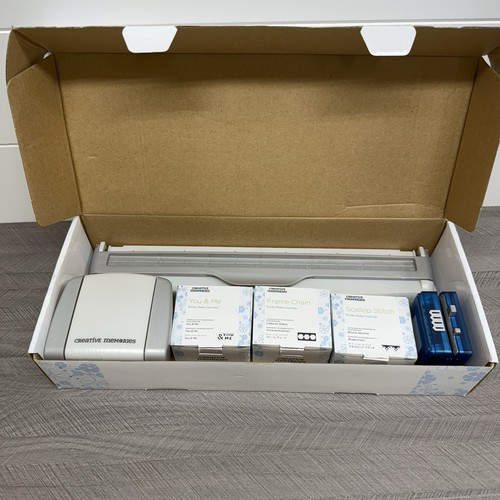 Creative Memories Border Maker System with 4 Cartridges