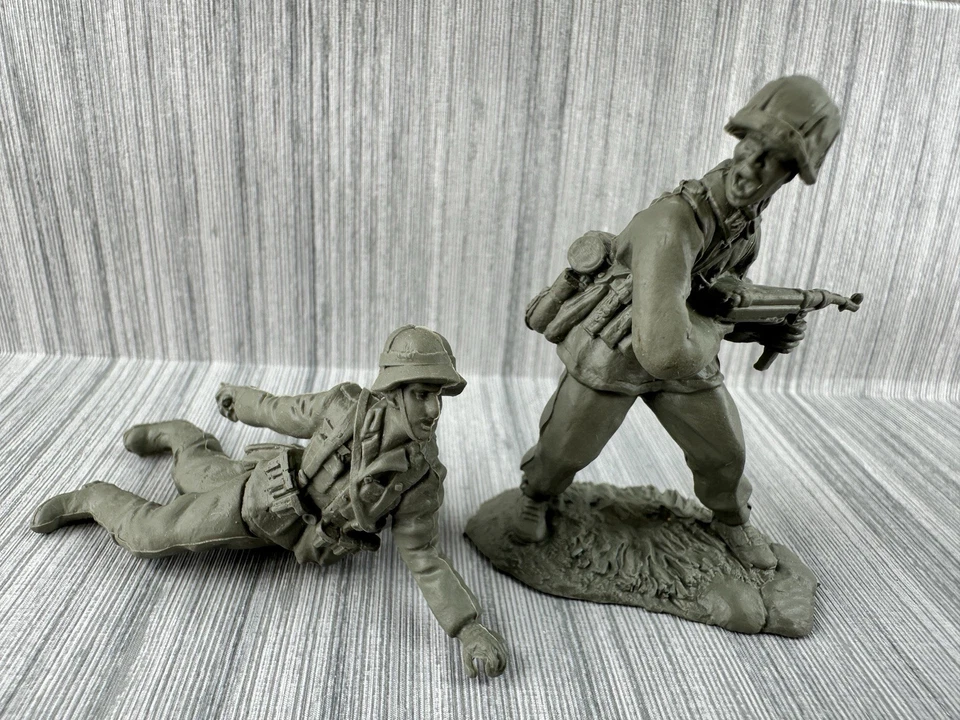 Lote de 8 poses de soldados de juguete alemanes de 54 mm de colección Conte Segunda Guerra Mundial Foto 4 de 4