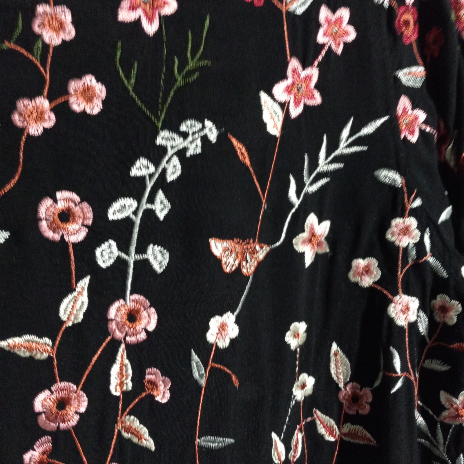 John Mark Top Blouse size Medium Embroidered Flor… - image 4