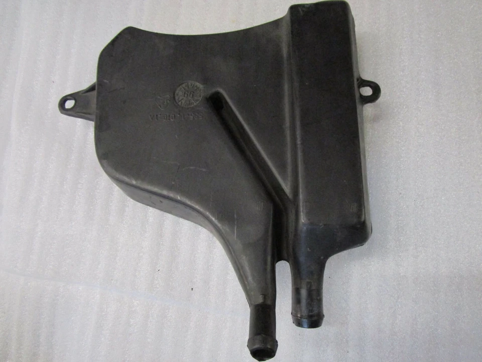 Ducati ST4 S 2 Compensation Tank Oil Tank Oil Compensation Tank - Imagem 2 de 3