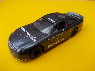 SCALEXTRIC C2431 FORD TAURUS ROBO RACER FAST NEUWERTIG BASH UND CRASH SET 