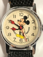 Vintage Bradley 033s Mickey Mouse Disneyland Disney Watch  Speidel Lizard Band