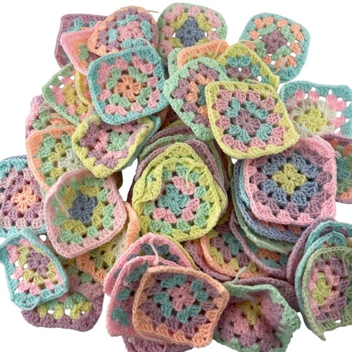 Baby Afghan teilweise angefangen gehäkelt Pastellfarben 60 fertige Quadrate + Garn - Bild 2 von 5