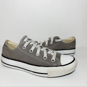 converse youth size 3 in women's