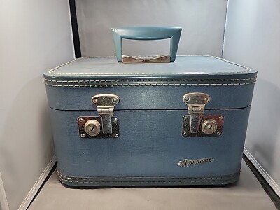 Vintage Blue Monarch Cosmetic Travel Train Case NO KEY