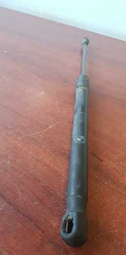 BMW 1 E81 118d linke Seite Heckklappe Gasfeder 7060622 2.0 Diesel 105kw 2008