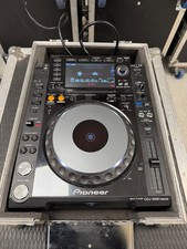 Pioneer CDJ 2000 Nexus DJ Deck - with Flightcase