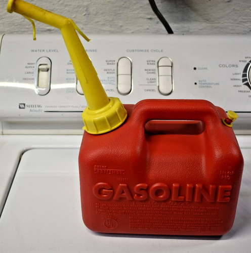 Vintage Chilton Sears Craftsman 33624 Vented Gas Fuel Can 1 Gallon 6 Oz Pre Ban