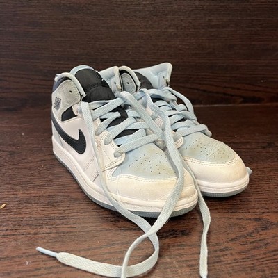 Nike Jordan 1 Mid Alternate Kids Shoes Size 2Y Ice Blue Sneakers DV1339-104Youth