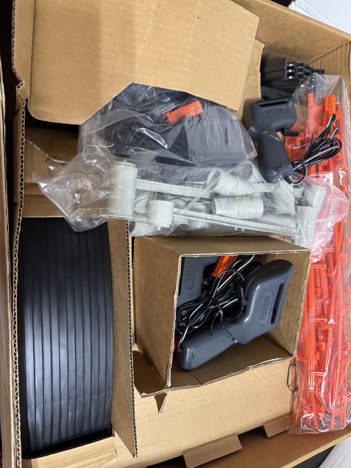 SLOT CARS TOMY TEAM AFX SUPER INTERNATIONAL RACE SET HO SCALE ROAD RACING