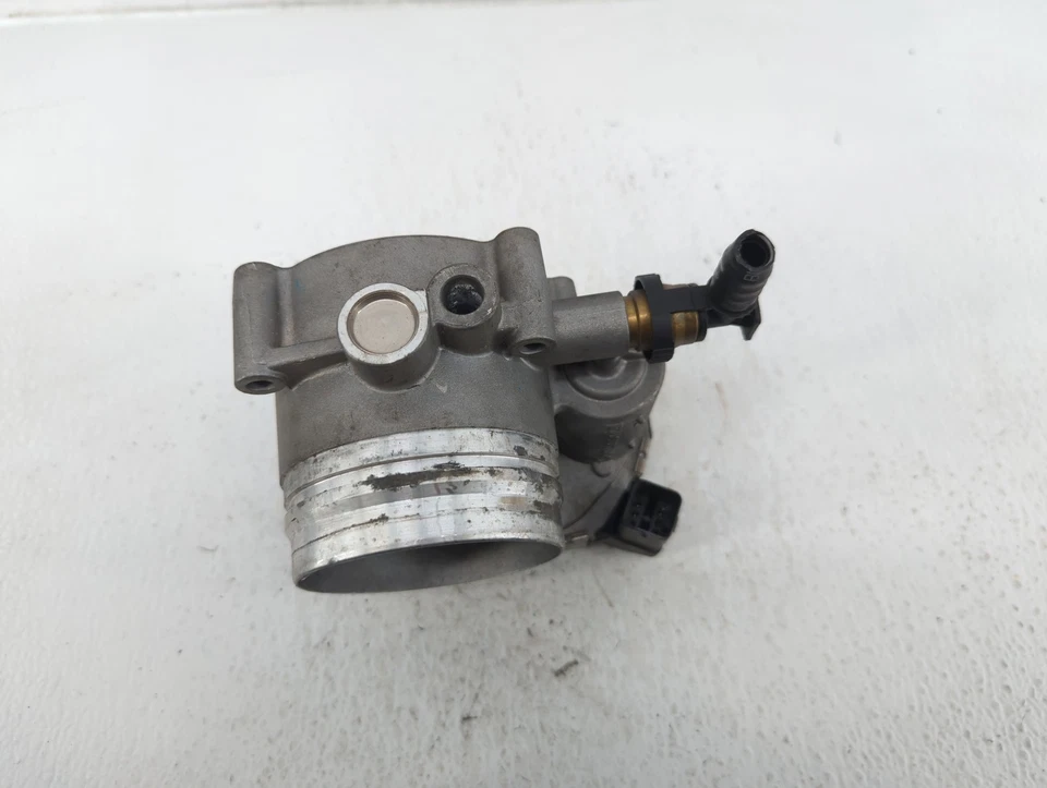 BMW 435i 2014-2016 carrocería del acelerador KJ6EU Foto 3 de 4