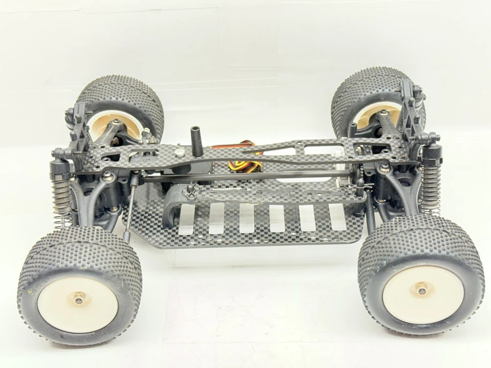 Rare! XRAY M18T 1/18 MICRO TRUCK New Build W/ Graphite CONVERSION SET#381173 - Image 4 of 4