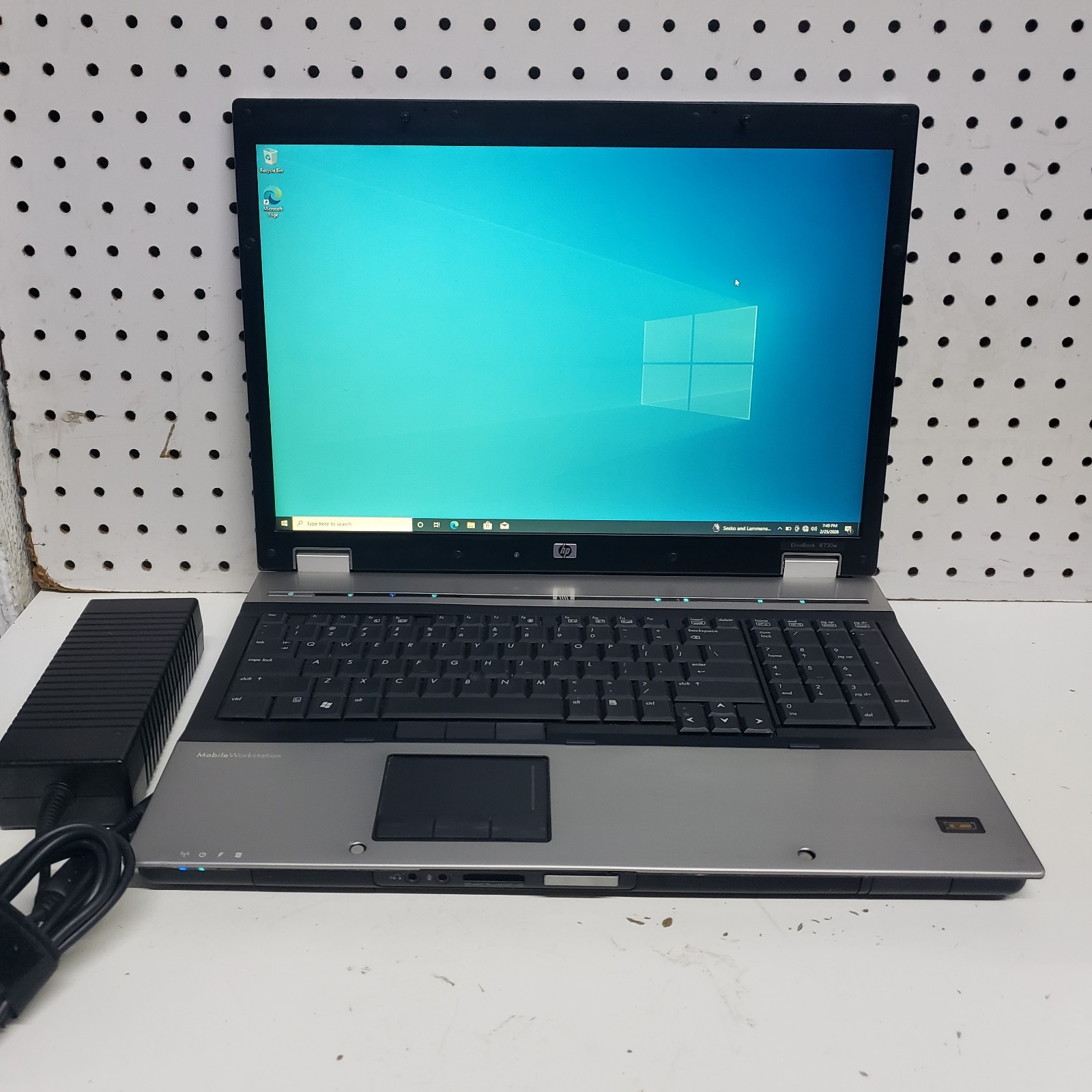 HP EliteBook 8730w - Reliable Business Laptop
