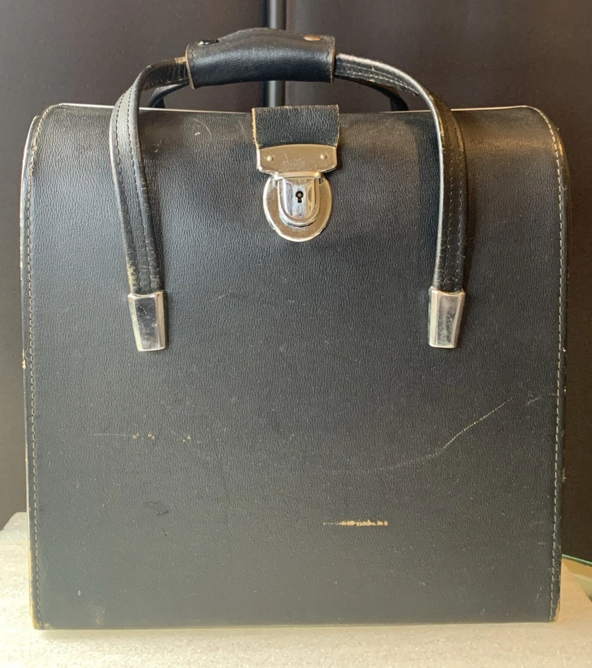 VTG Lot Japan K I & Co Hard Camera Case Contents Multiple Nikon Spiratone Lenses - Image 2 of 4