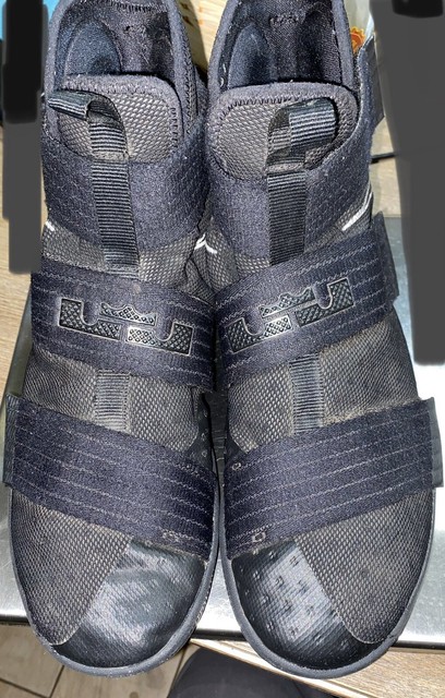 lebron soldier 10 black space