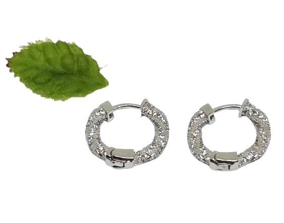 Orecchini donna a cerchio con zirconi cerchietti argento con brillantini bianchi - Immagine 4 di 4