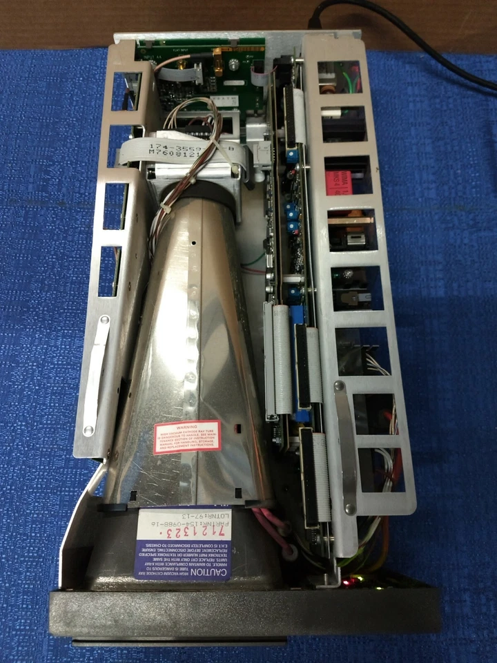 Tektronix WFM601A Serial Component Monitor - Image 3 of 4