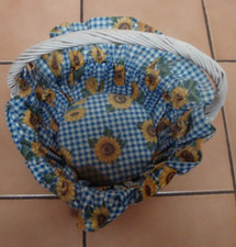 VINTAGE WHITE WICKER SUNFLOWER BASKET