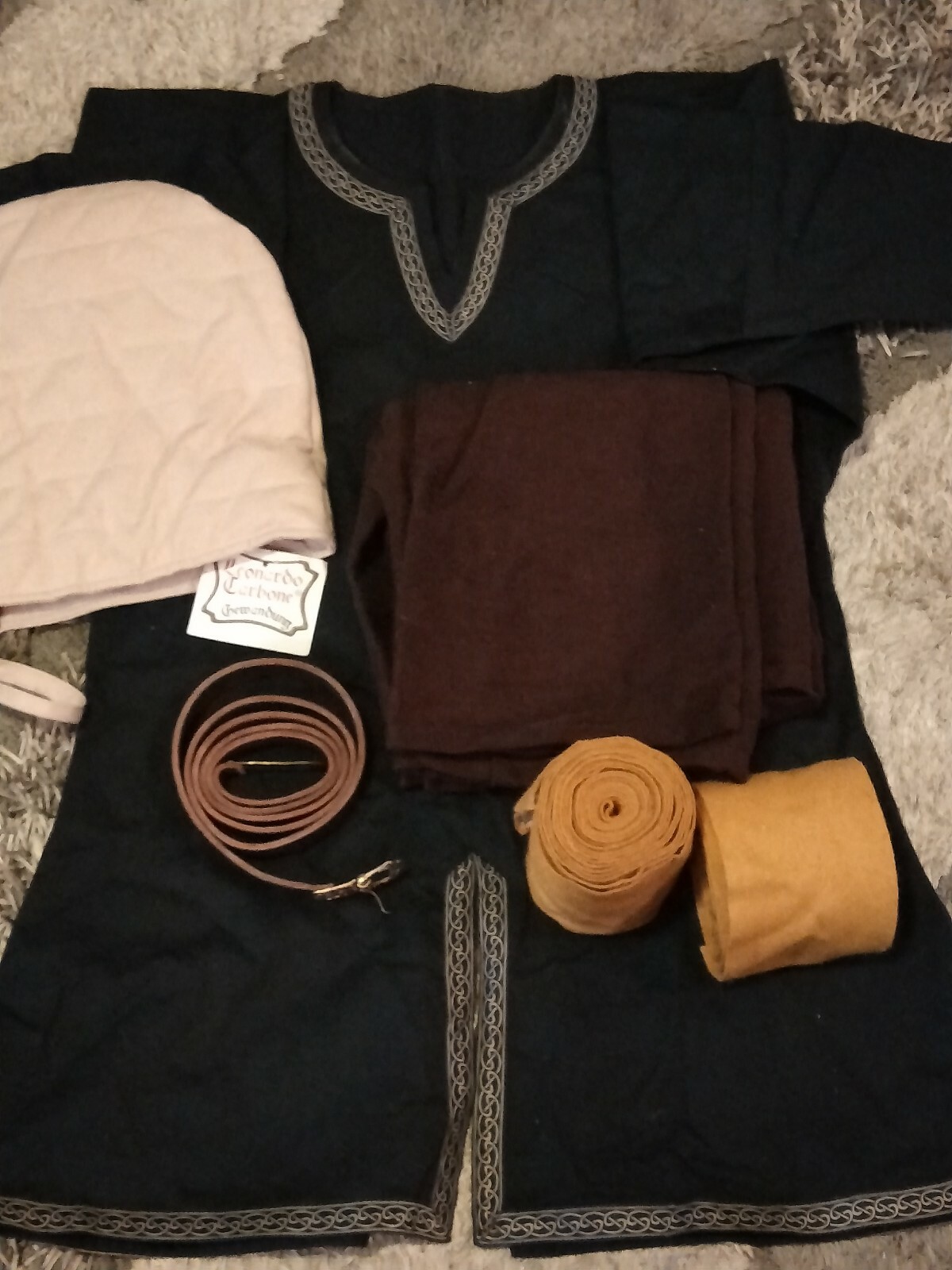 Picture 1 of 10