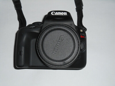 Canon EOS Rebel SL1 / 100D 18.0MP Digital SLR Camera - Body only + box + extras