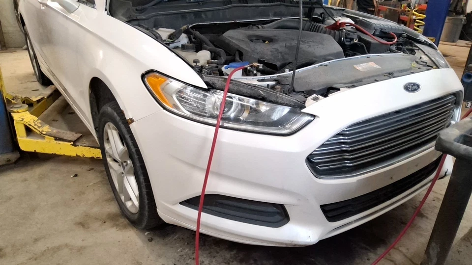 2013 Ford Fusion Automatic Transmission OEM 111K Miles - LKQ436977608 - Image 2 of 4