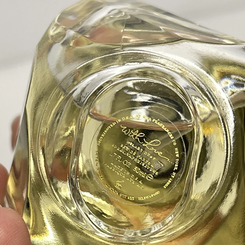 Hilary Duff CON AMOR Eau De Parfum Spray 1.7 OZ 50 ml Spray ~ NUEVO SIN CAJA Foto 3 de 4