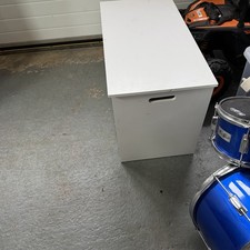 Toy box