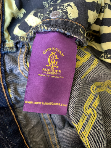 Pantalones de mezclilla para hombre Christian Audigier Jerry calavera tachonados Y2K talla 42W x 34L - Imagen 14 de 17