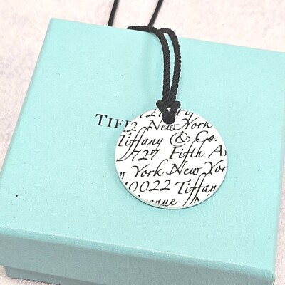 Tiffany & Co. Irland weißer Knochen ovale Schrift Noten Anhänger Kordel Halskette selten