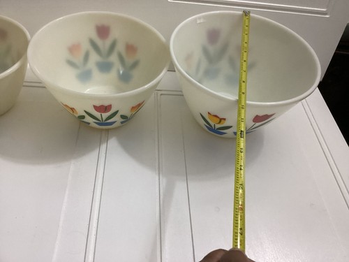 Menge 5 Vintage Fire King Multicolor Tulpen rund klein bis groß Rührschüsseln - Bild 14 von 14
