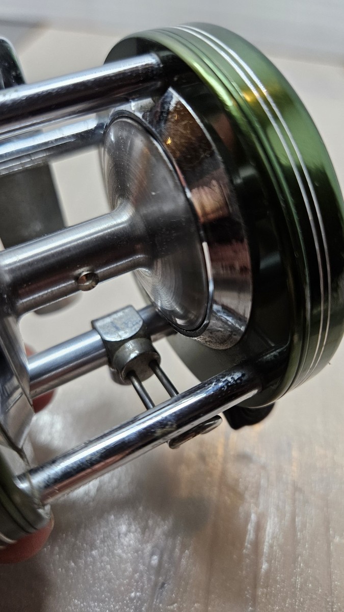 希少　かっこいいオールドヘドン　MARKⅣ　MODEL3200 NICE VINTAGE Heddon 3200 Mark IV Green Bait Casting Fishing