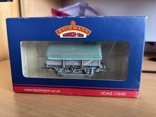 Bachmann OO gauge 33-081C, China Clay Wagon BR BAUXITE (Weathered) BARELY USED