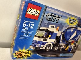 LEGO CITY: Cement Mixer (7990) Complete with minifigure, instructions