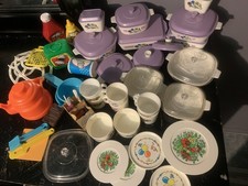 Vintage Kids Plastic Play Set Set With Pyrex Patterns Cups Dishware Pans