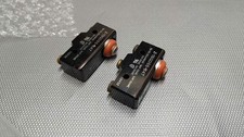 Lots Of 2 Omron Z-15gd55-b4t Plunger Snap Action Limit switch/Basic/Micro Switch