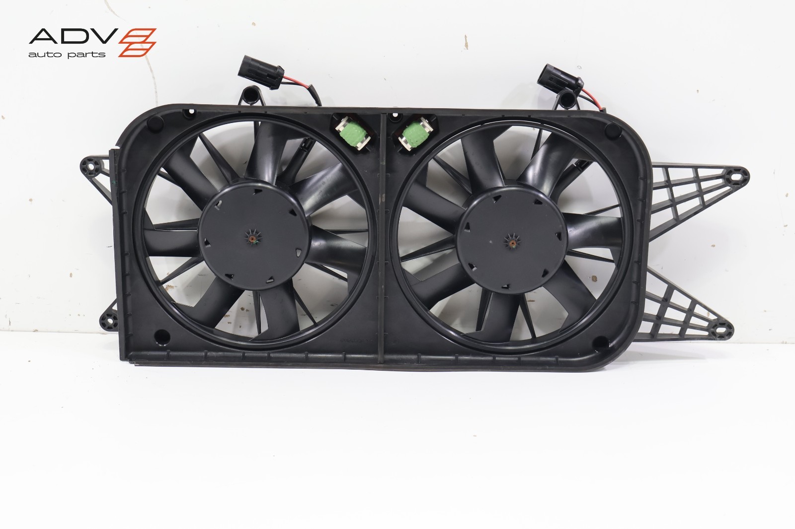 2015 - 2018 FERRARI CALIFORNIA T RADIATOR COOLING DUAL FAN MOTOR W/ SHROUD OEM