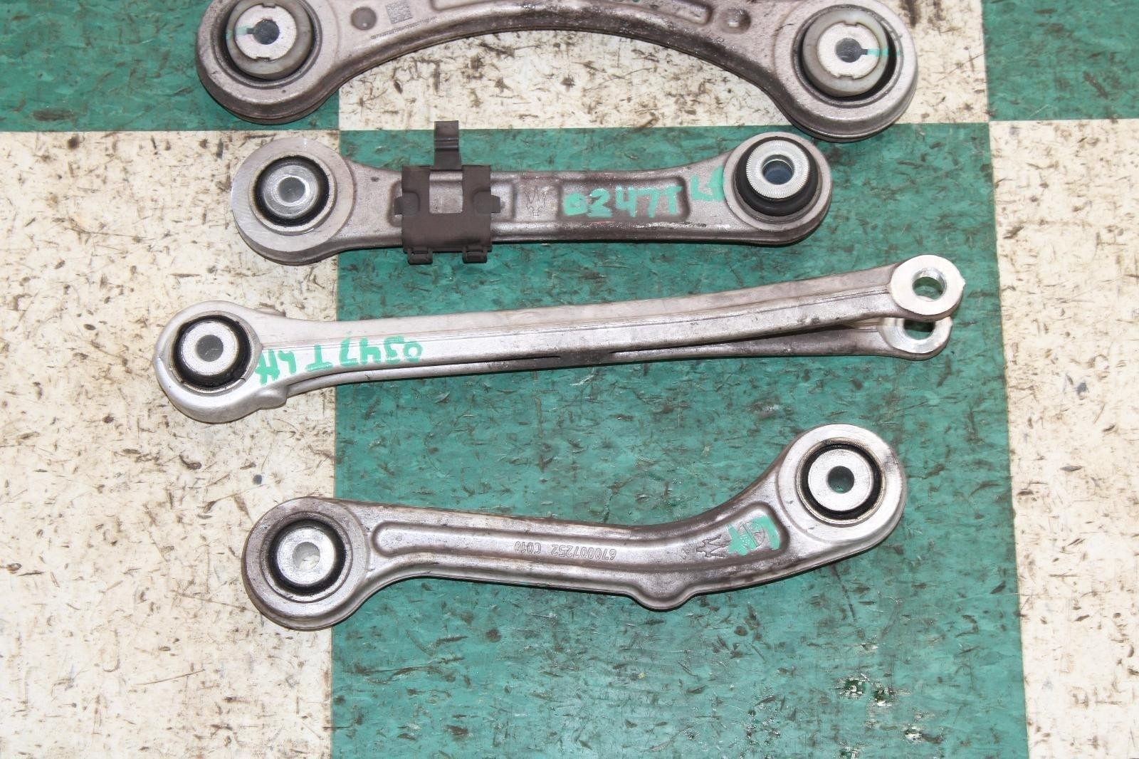 Maserati Quattroporte S Q4 2014-2021 Rear Left Control arms Set of 5