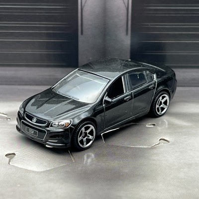 Matchbox Holden VF Commodore SSV Metalflake Black 2025 1:65 LOOSE Diecast Car