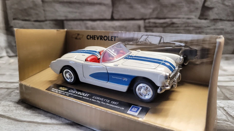 Nuevo modelo diecast Ray Toys City Cruisers 1957 negro Chevrolet Corvette 1:43 Foto 3 de 4