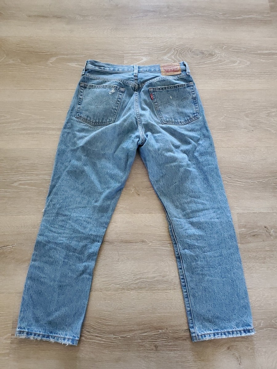 Levi's Jeans Button Fly Wedgie Straight Blue Med Wash Distressed