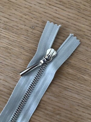 Riri Zip - Metal Chain With Grey Tape - 37cm Closed End New - Image 1 of 4