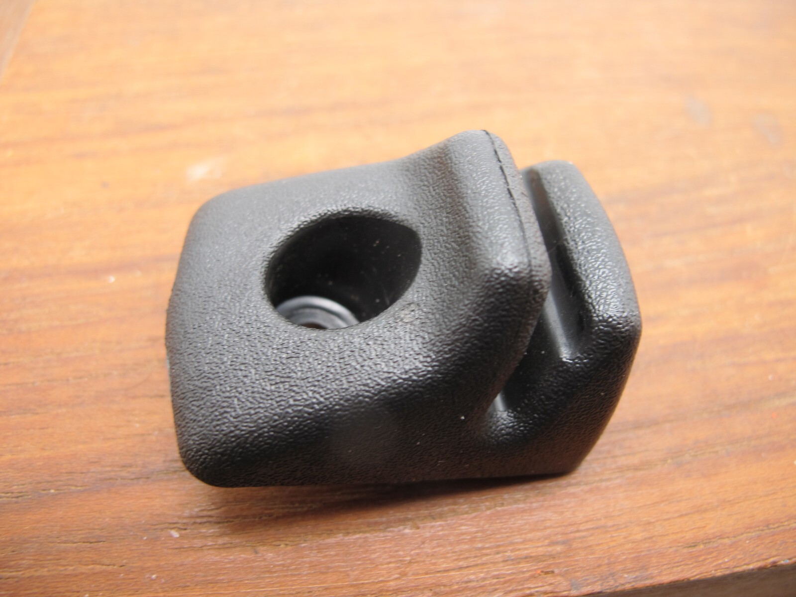 2008 2011 Ford Focus Sun Visor Clip (1) BLACK in excellent condition