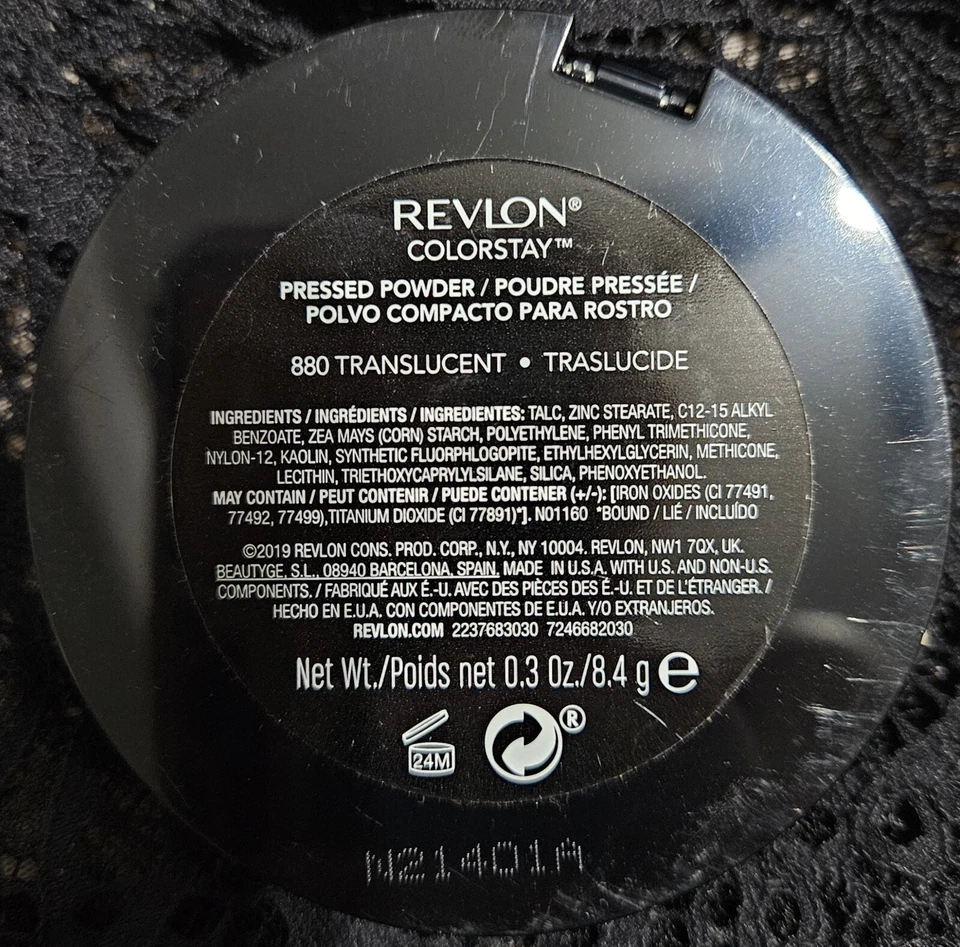 Revlon Colorstay Pressed Powder - (Translucent - 880) - 0.3 oz - Image 2 of 3