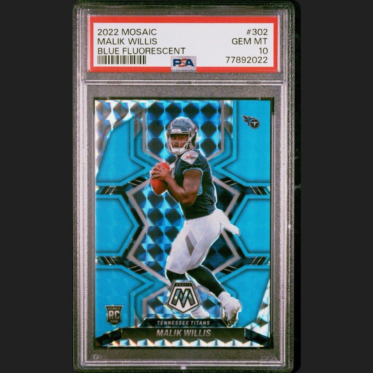 2022 Panini Mosaic Malik Willis #302 Blue Fluorescent /15 (RC) PSA 10