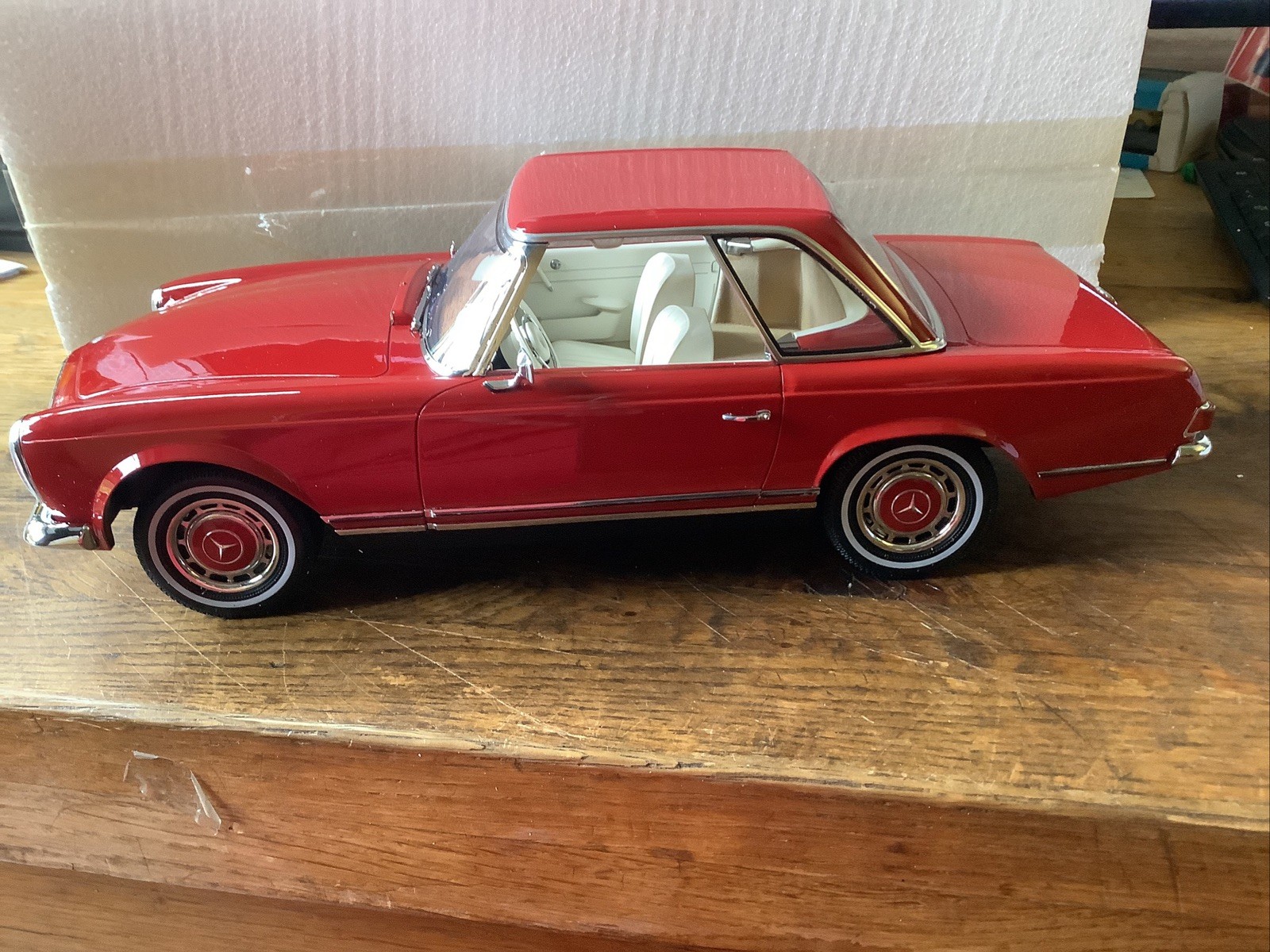 PREMIUM CLASSIXXS 1:12 Mercedes Benz SL 280 Pagode rot HardTop 40001 TOP OVP O29