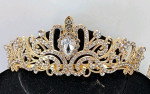 Tiara With Crystals And Metal Frame 