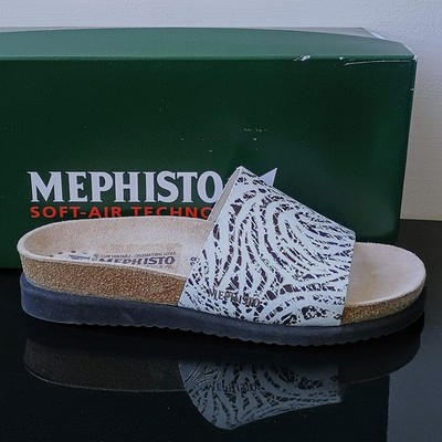 Mephisto Women Hanik Slide Sandal in Modern/Elegant Silver Petra-Made in France