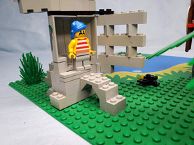 Lego 6278 Enchanted Island - Pirates Islanders- 100% complete- 1994 -please read