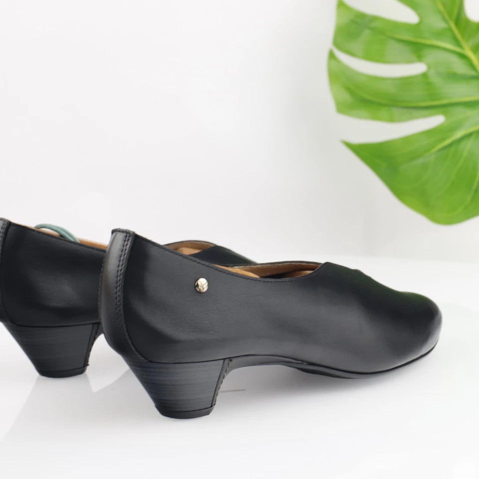 Zapatos de vestir Pikolinos para mujer Elba talla 39 8,5 de cuero negro tacón bajo corte en V Foto 4 de 4